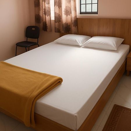 Mandara Comforts Hotel Bangalore Exterior photo