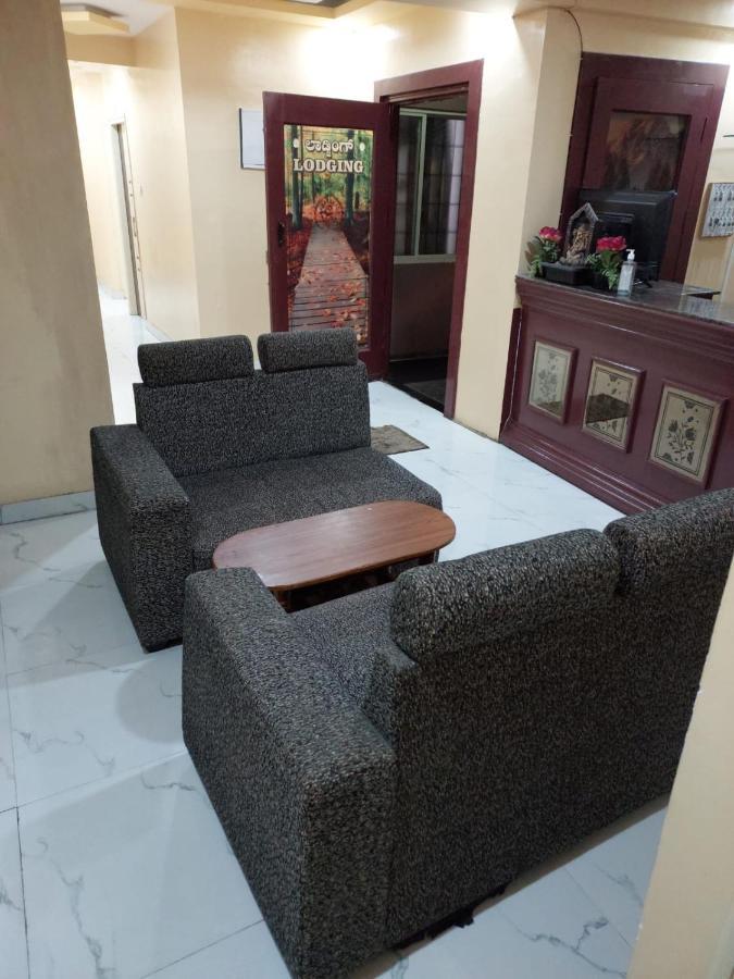 Mandara Comforts Hotel Bangalore Exterior photo