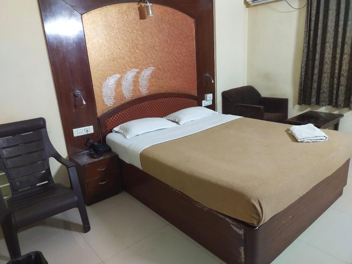 Mandara Comforts Hotel Bangalore Exterior photo