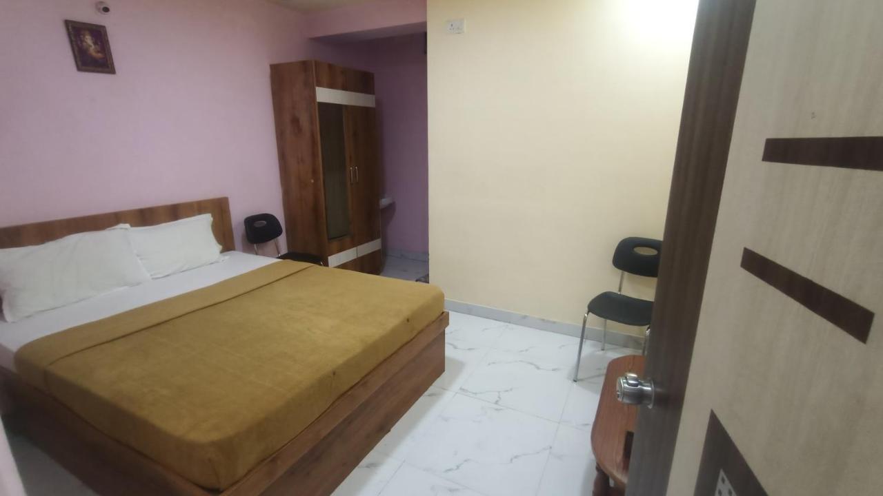 Mandara Comforts Hotel Bangalore Exterior photo