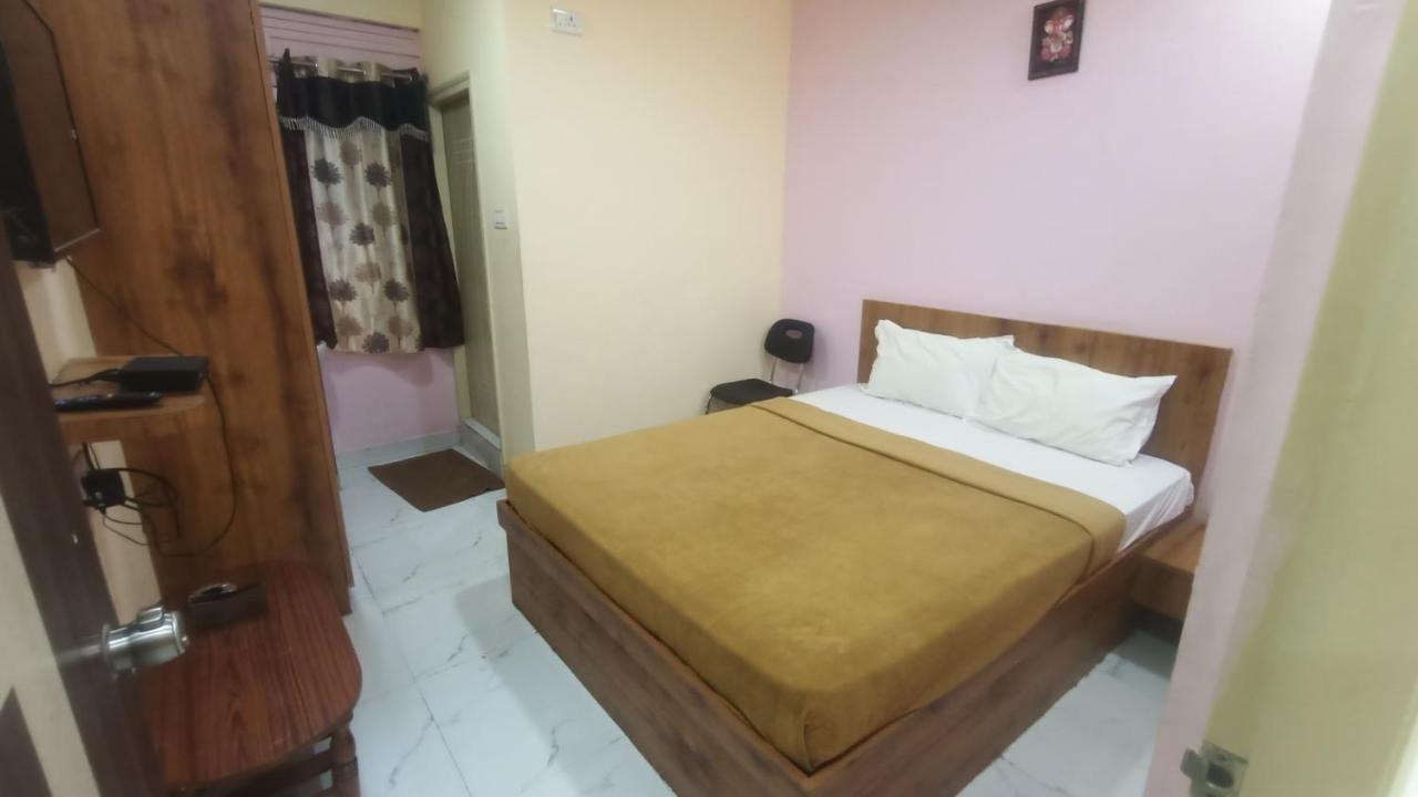 Mandara Comforts Hotel Bangalore Exterior photo